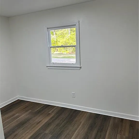 1305 Middle Ring Rd — Photo 5