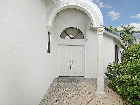 Home For Sale In Broken Sound Country Club