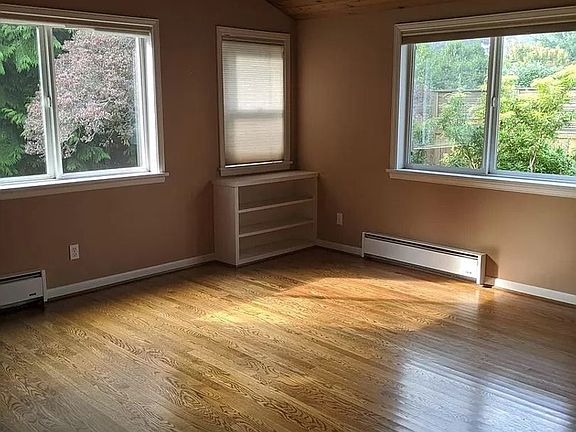 5th image of 13107 Palatine Ave N #10868244