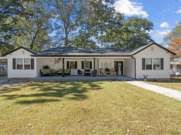 262 Bowdon St, Tallapoosa, GA 30176