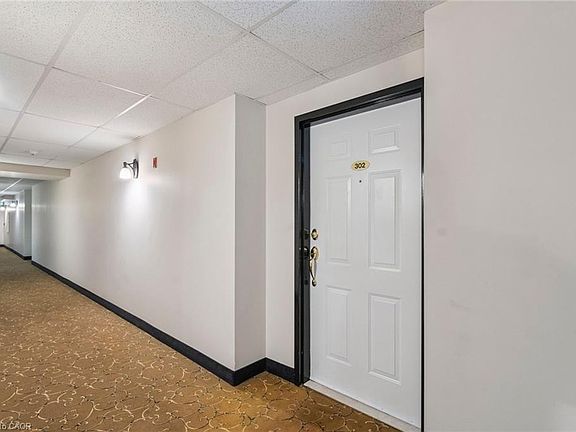 5th image of 970 Golf Links Rd #302