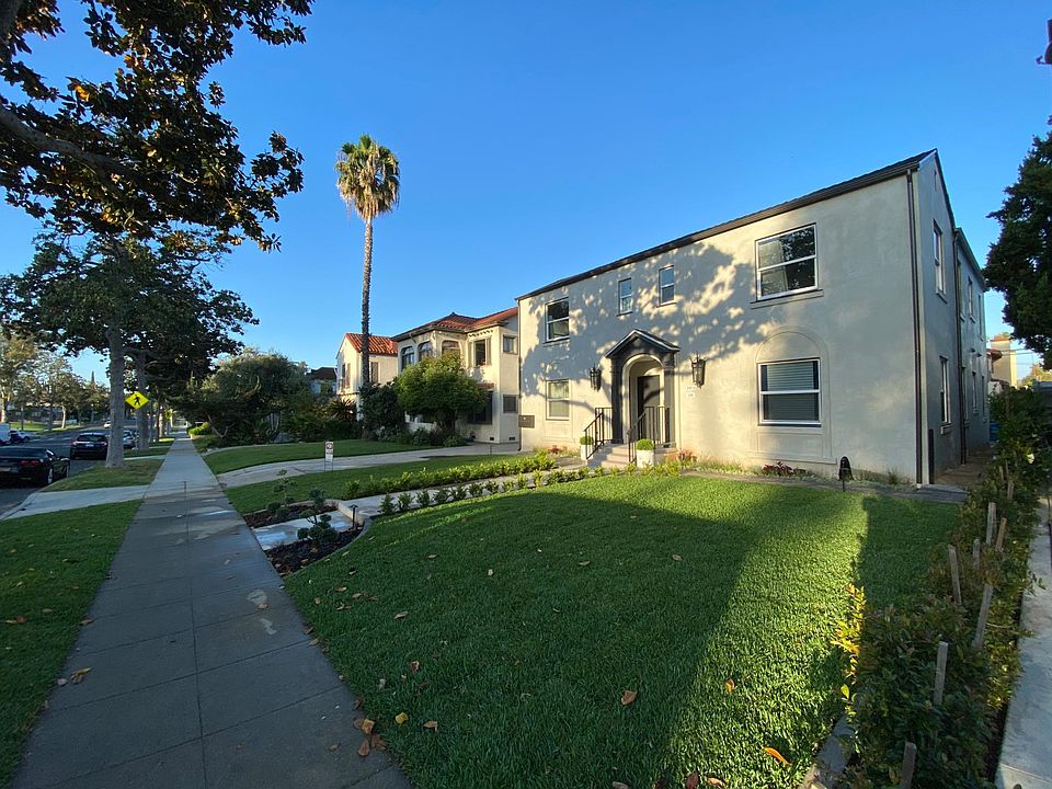 1st image of 317 1/2 N Palm Ave