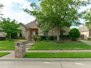 8605 Glenmont Dr, North Richland Hills, TX 76182