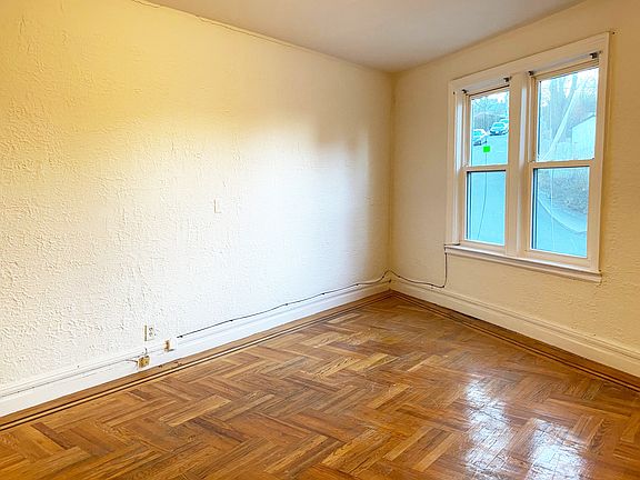 4th image of 2 Grant St #3