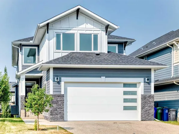 79 E Sundown Way, Cochrane, AB T4C 2M4