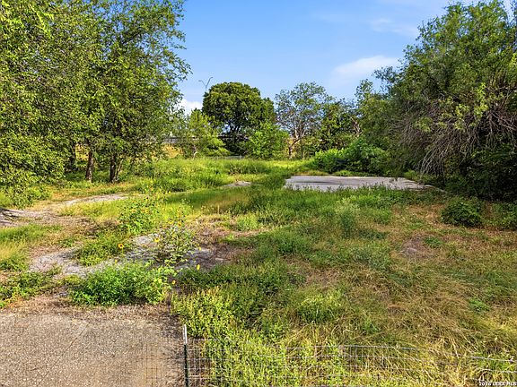 2nd image of 350 MORNINGVIEW DR LOT 1K