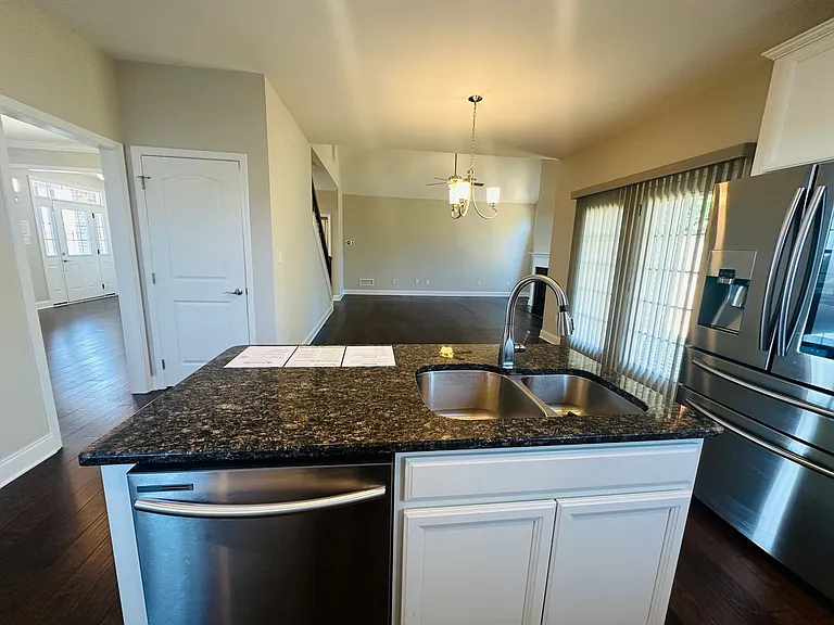 6311 Lantern Ridge Ln — Photo 13