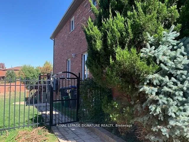 248 Breton Ave #UPPER LEVEL — Photo 4