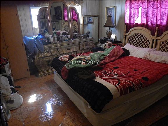 5th image of 3342 Montego Dr