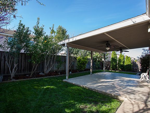 3rd image of 1406 Paddington Way