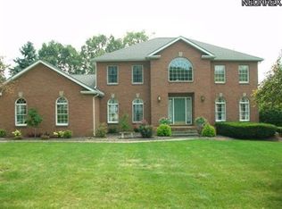 2046 Timber Creek Dr E, Cortland, OH