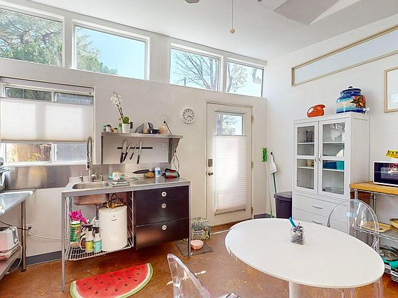 4th image of 601 Noble Pl NE #3