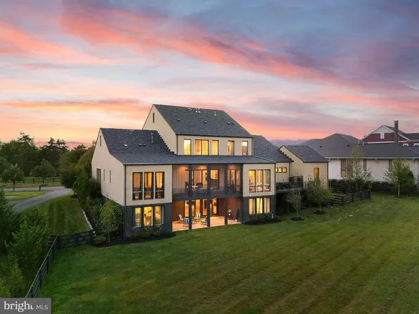 41774 Ashmeadow Ct, Ashburn, VA 20148