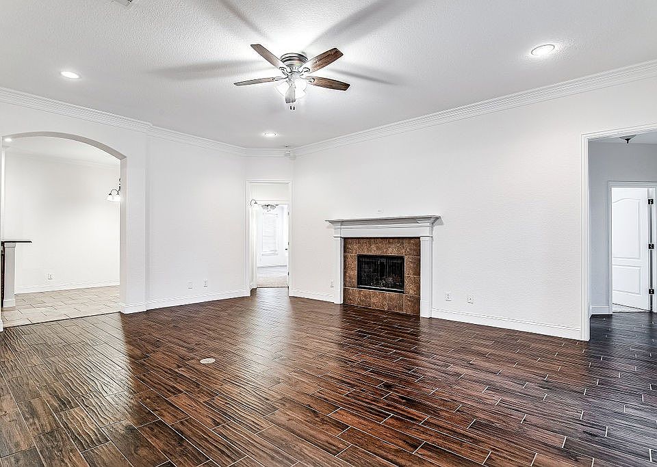 1st image of 336 Tioga St