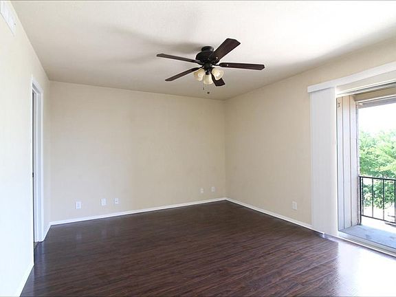 4th image of 1304 McKie Dr APT 105
