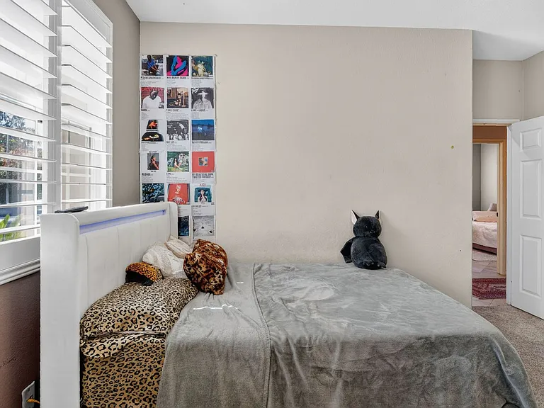 1528 Knoll Park Gln — Photo 23