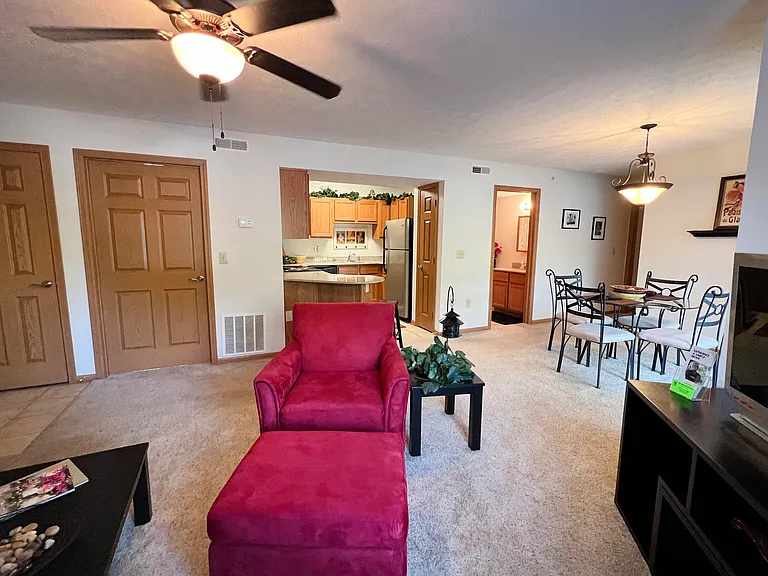 Walton Ridge Apartments — Photo 8