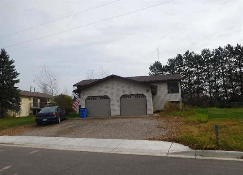 2nd image of 560 Calhoun Pl