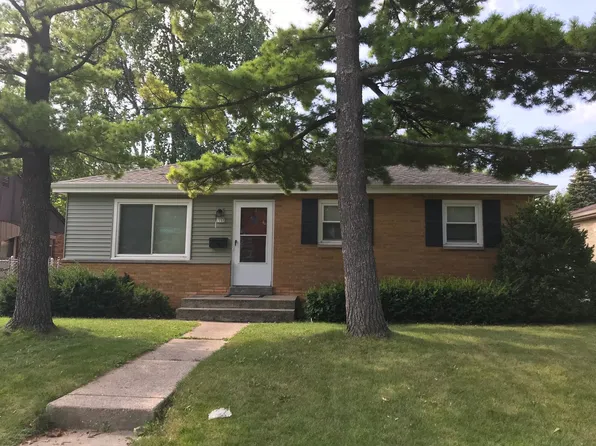 7737 W Luscher Ave, Milwaukee, WI 53218