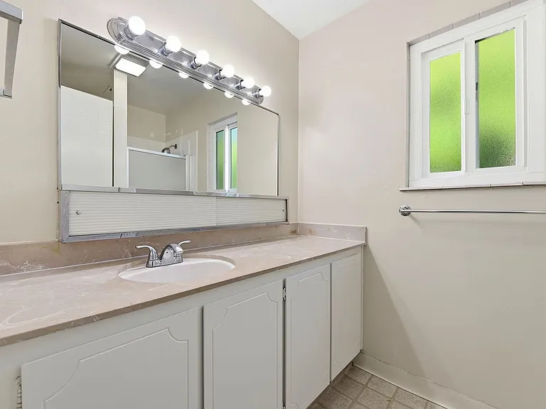5880 Taormino Ave — Photo 33