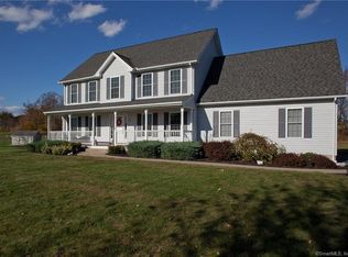 3 Hemlock Dr, Broad Brook, CT 06016