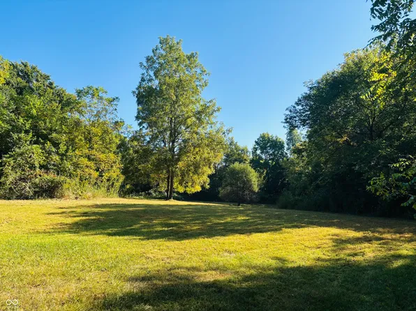 1 Whitcomb Rd, Brookville, IN 47012