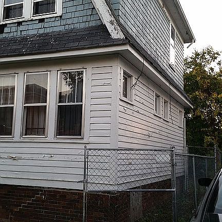 2nd image of 5551 Newport St