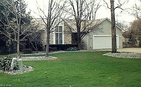 1st image of 305 Aspen Dr NW