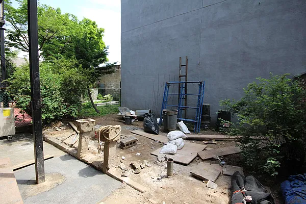 Rented by Nooklyn NYC LLC | media 39