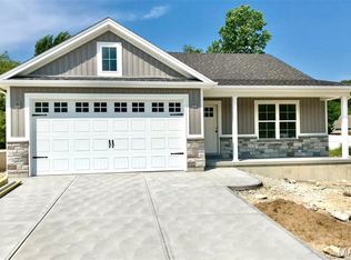 1653 Flagstaff Dr, Festus, MO 63028