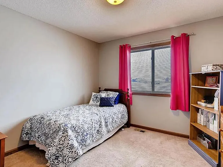 19 Meadowlark Dr — Photo 12