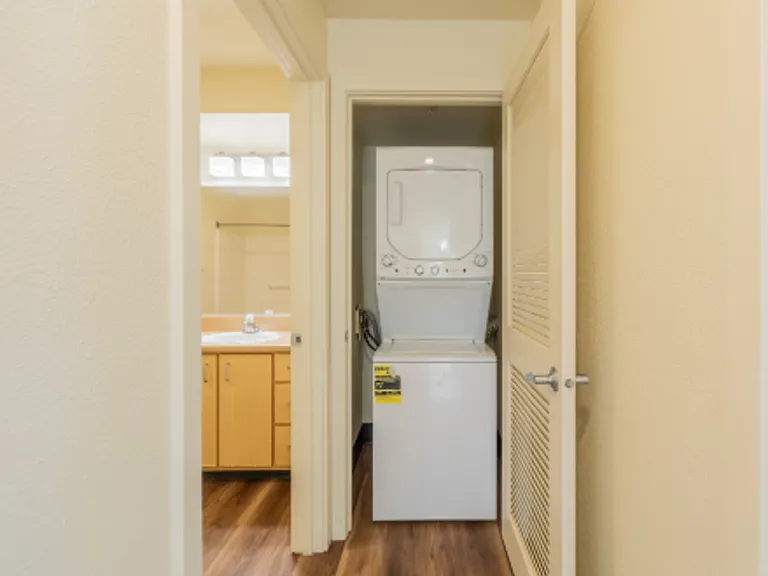 Esther Short Commons (ESC) — Photo 11