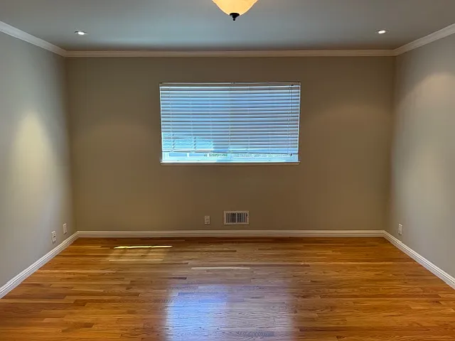 1078 Byerley Ave — Photo 40