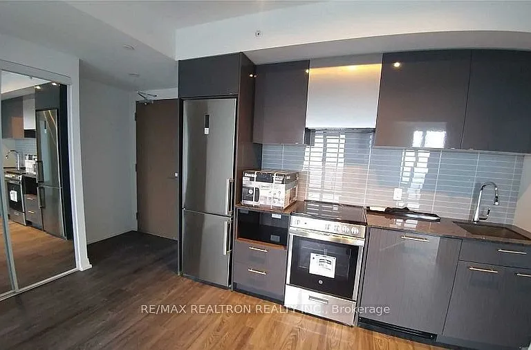 251 Jarvis St #4013 — Photo 4