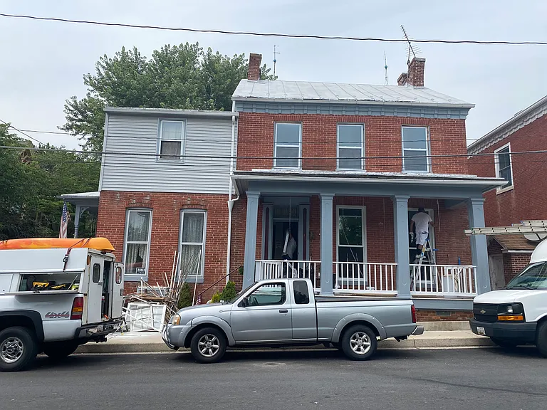 140 Church St #A — Photo 2