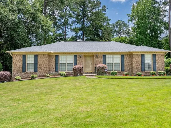 1818 Springvalley Dr, Columbus, GA 31904