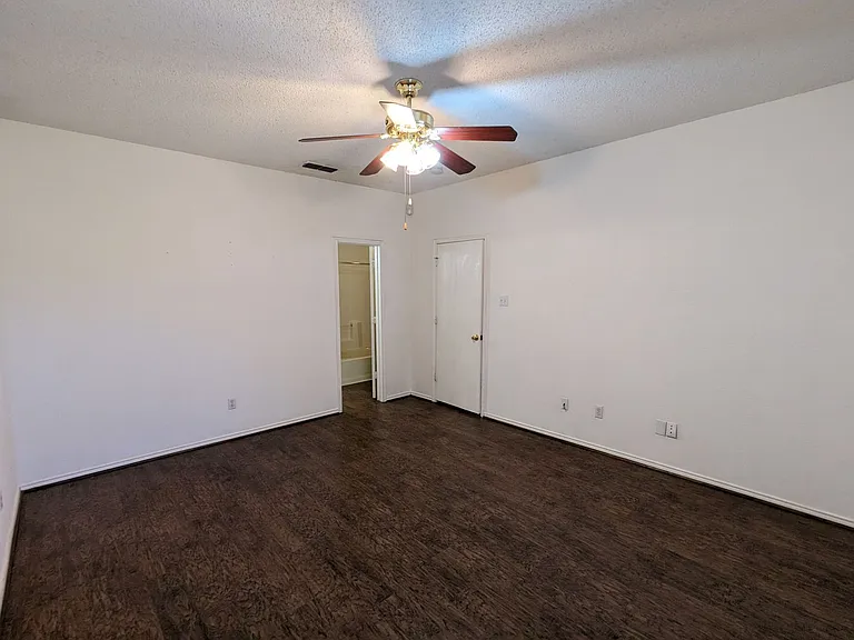6367 Stonewater Bend Trl — Photo 9