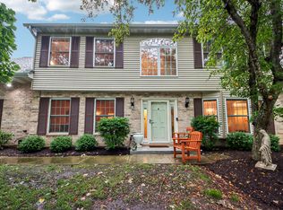 1544 Laurel Oaks Dr, Streamwood, IL 60107
