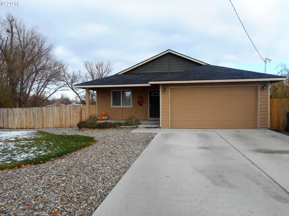 1840 D St, Baker City, OR 97814