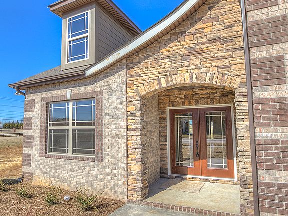 2nd image of 2203 Clays Mill Dr