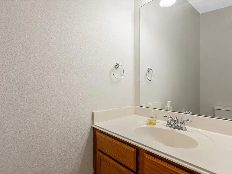 24322 Bella Florence Dr — Photo 38