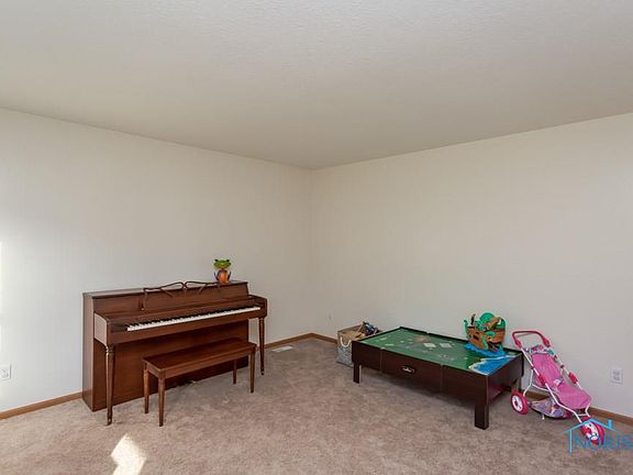 5th image of 2293 Coe Ct