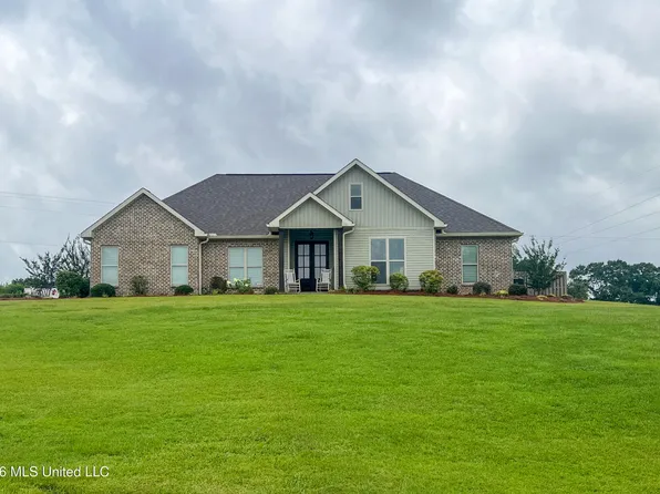 187 Sandra Parker Dr, Lucedale, MS 39452