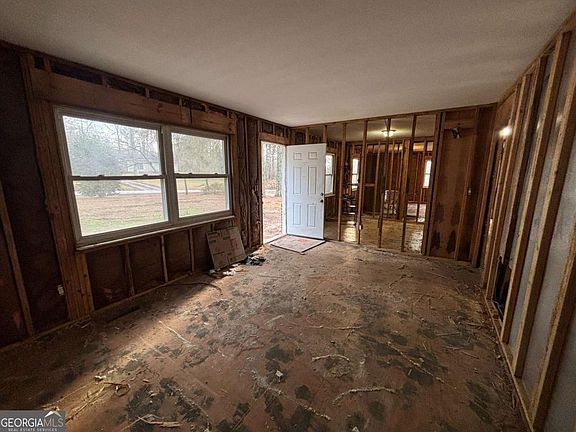 3rd image of 676 Hog Liver Rd