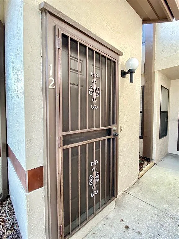 2 bed, 2.0 bath, 1070 sqft, $1,750 — Photo 3