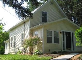 2291 Hazelwood St N, Maplewood, MN 55109