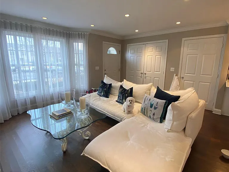 1011 Madeira Blvd — Photo 3