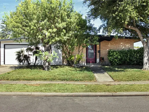 1114 Crescent Dr, Corpus Christi, TX 78412
