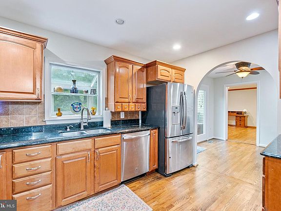 4th image of 17401 Blossom View Dr