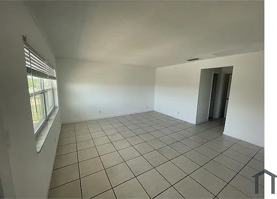 202 NW 32nd Ct #208 — Photo 14
